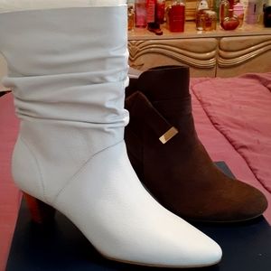 This is A bundle (2pairs) brand new women boots size 7